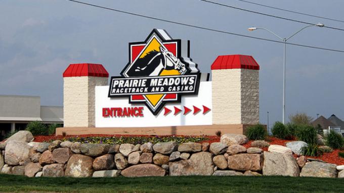 Prairie-Meadows-casino-Sign