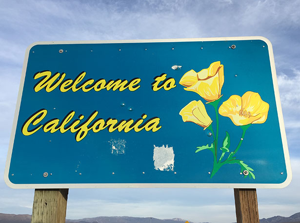 Welcome_to_California_sign